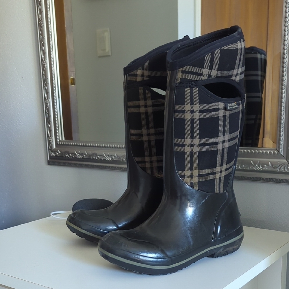 Plaid Black Rain Boots